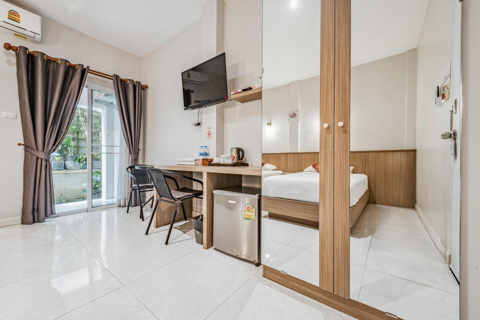 Winrisa Place Nai Yang Exterior photo